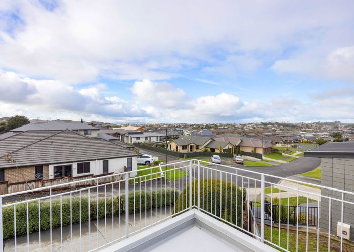  at 15 Evergreen Rise, Grandview Heights, Hamilton
