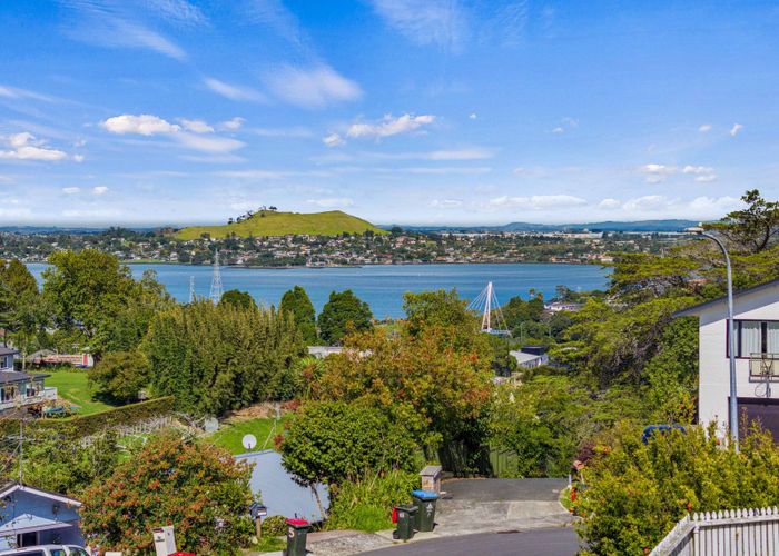  at 7 Trafalgar Street, Onehunga, Auckland