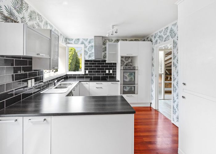  at 20 Scenic Drive, Hill Park, Manukau City, Auckland