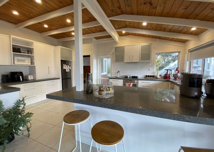  at 6 Fishermans Cove, Army Bay, Whangaparaoa