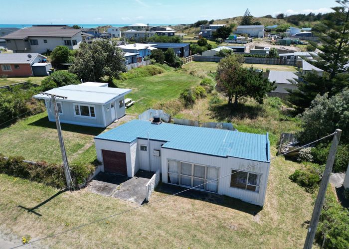  at 7 Ocean Beach Street, Foxton Beach, Foxton