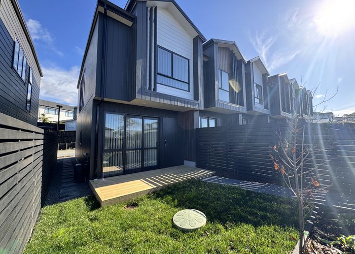  at 5/130 Te Oneroa Way--Viewing--On Sat 2nd Aug at 11:00-11:20am, Long Bay, North Shore City, Auckland