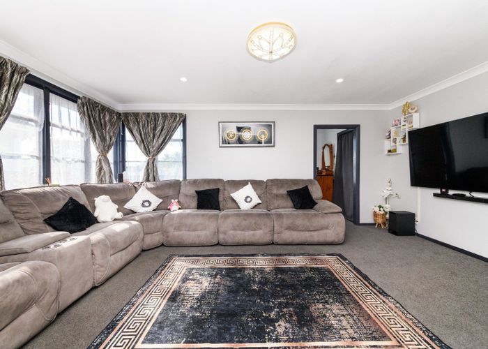  at 30 Thames Street, Roslyn, Palmerston North