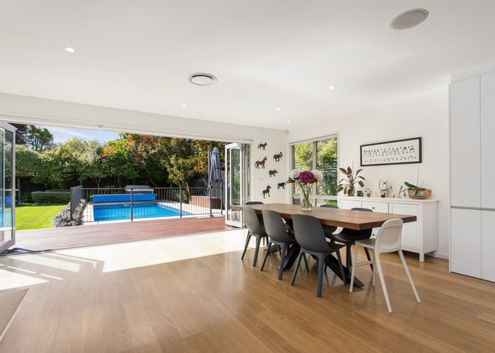  at 27 Rochdale Street, Fendalton, Christchurch City, Canterbury