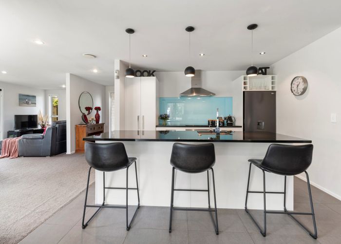  at 71 Parkhaven Drive, Rosehill, Papakura