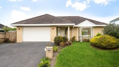  at 121 Golfland Drive, Golflands, Auckland