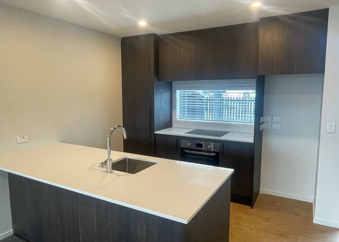  at 2/27 Sails Street, Papanui, Christchurch City, Canterbury