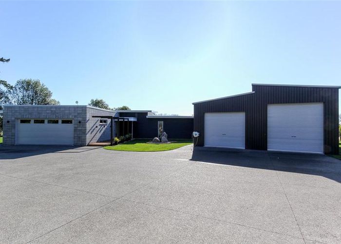  at 1311 Egmont Road, Inglewood
