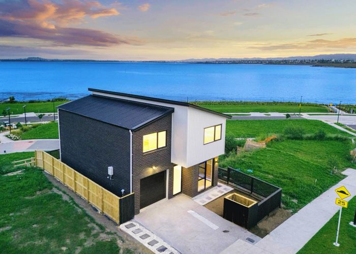  at 82 Picnic Point Road, Hobsonville, Waitakere City, Auckland