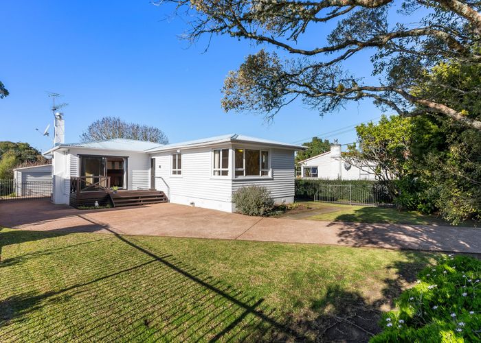  at 235 Birkdale Road, Birkdale, North Shore City, Auckland