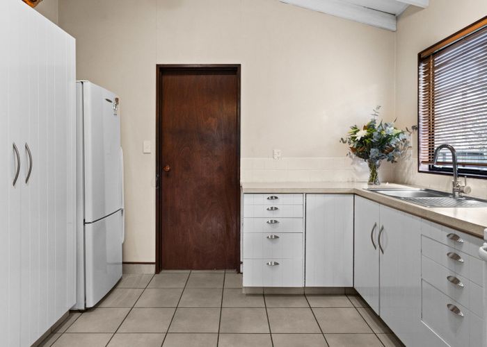  at 18B Middle Road, Havelock North, Havelock North