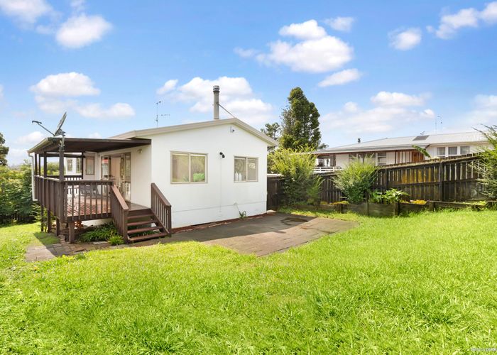  at 2/213 Rangatira Road, Beach Haven, North Shore City, Auckland