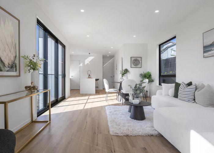  at 33E St Peters Street, Northcote, North Shore City, Auckland