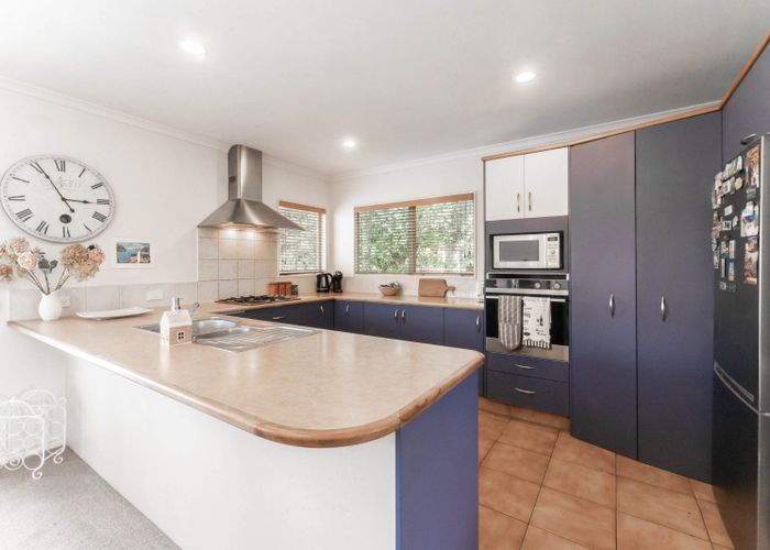  at 33 Bahamas Key, Papamoa Beach, Papamoa