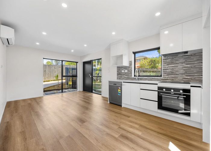  at 16A Jade Avenue, Pakuranga Heights, Manukau City, Auckland