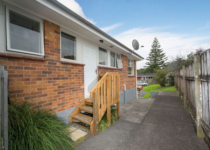  at 1/24 Alcock Street, Mount Wellington, Auckland City, Auckland