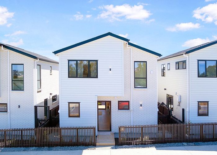  at 15 Octans Road, Westgate, Waitakere City, Auckland