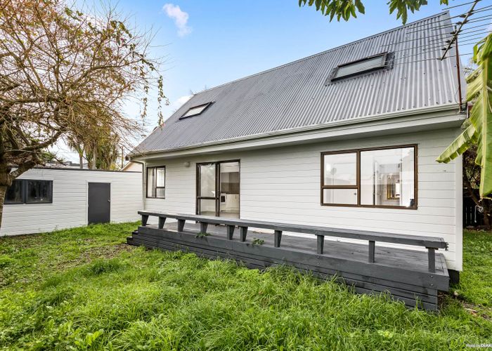  at 10A Fergusson Avenue, Sandringham, Auckland