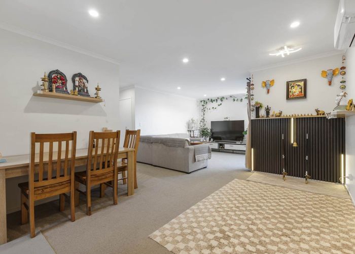  at 9B Hollinbrigg Place, Manurewa, Manukau City, Auckland