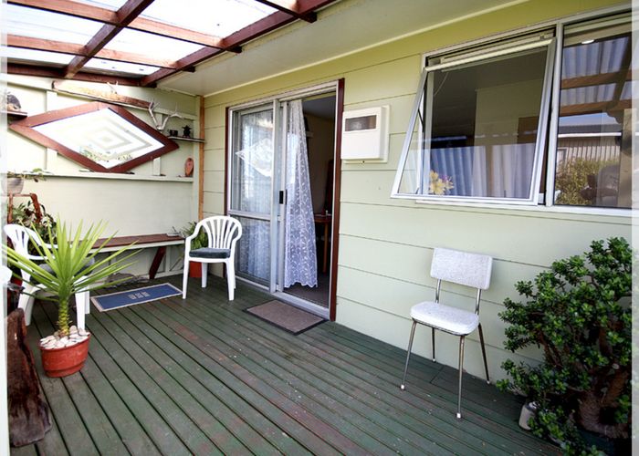 Free property data for 33 Stafford Street, Shannon homes.co.nz