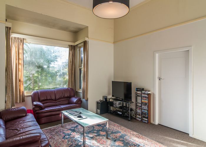  at 136 Glenmore Street, Northland, Wellington