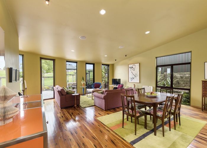 Free property data for 306A Cobham Drive, Hillcrest, Hamilton homes.co.nz