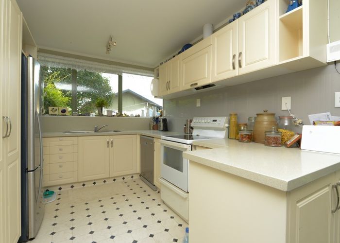  at 24 Dover Road, St Andrews, Hamilton