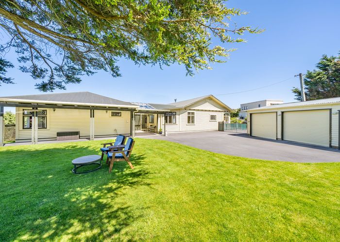 at 302 Normandale Road, Normandale, Lower Hutt
