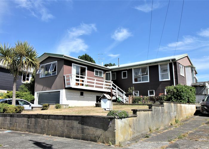  at 44 Waiuta Street, Titahi Bay, Porirua