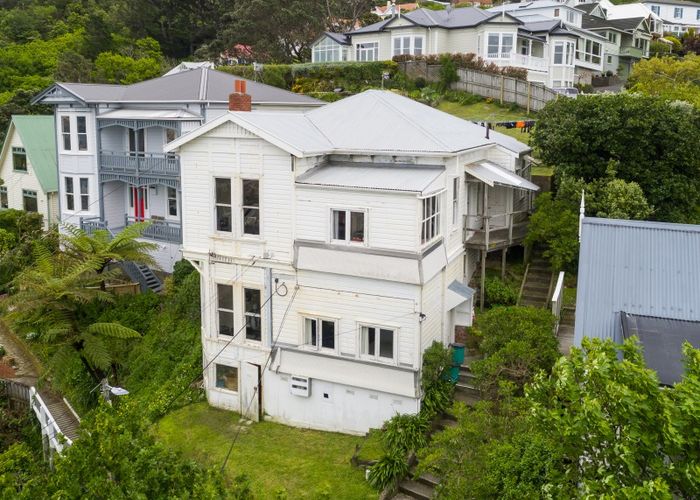  at 9 Grosvenor Terrace, Wadestown, Wellington