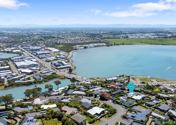  at 63 Te Awakura Terrace, Mount Pleasant, Christchurch