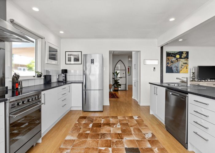 For sale 243 Clifton Road, Te Awanga, Hastings, Hawke's Bay homes.co.nz