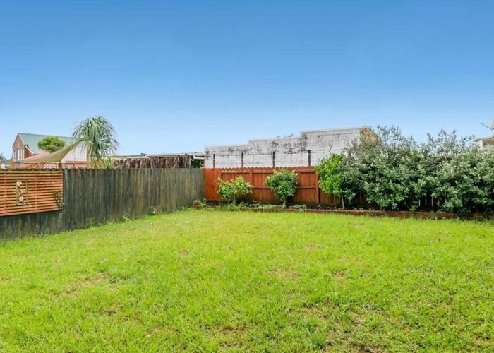  at 26 Oakdale Road, Mount Roskill, Auckland