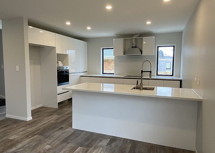  at 15A Grange Road, Papatoetoe, Auckland