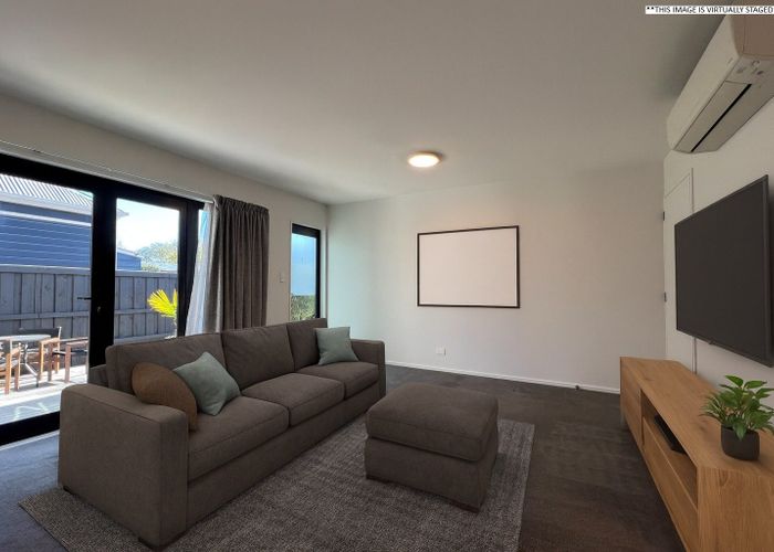  at 2/129 Aikmans Road, Merivale, Christchurch City, Canterbury