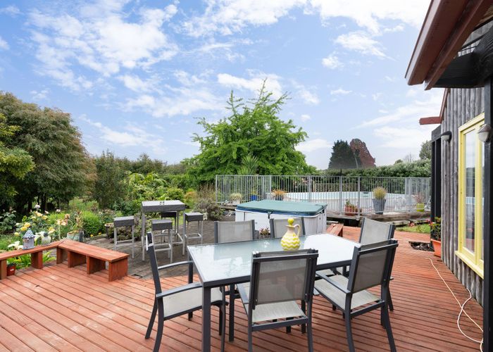  at 77 Mcleavey Road, Ohau, Levin