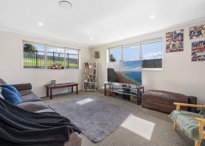  at 10 Pakanga Grove, Pyes Pa, Tauranga, Bay Of Plenty