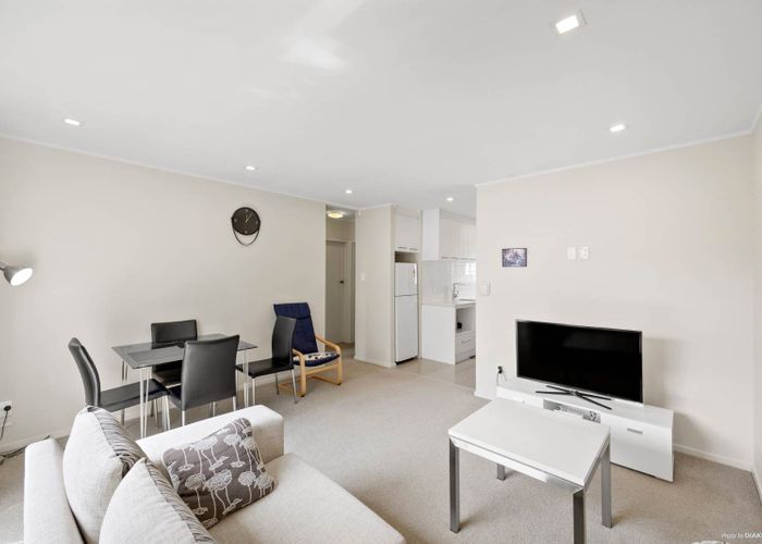  at 2/30 Don Croot Street, Morningside, Auckland City, Auckland