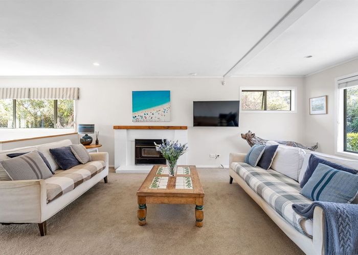  at 528 Beach Road, Murrays Bay, North Shore City, Auckland