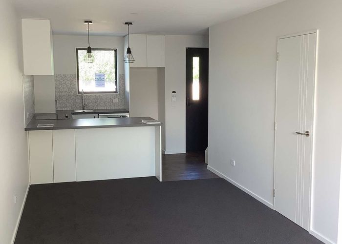  at 2/677 Worcester Street, Linwood, Christchurch
