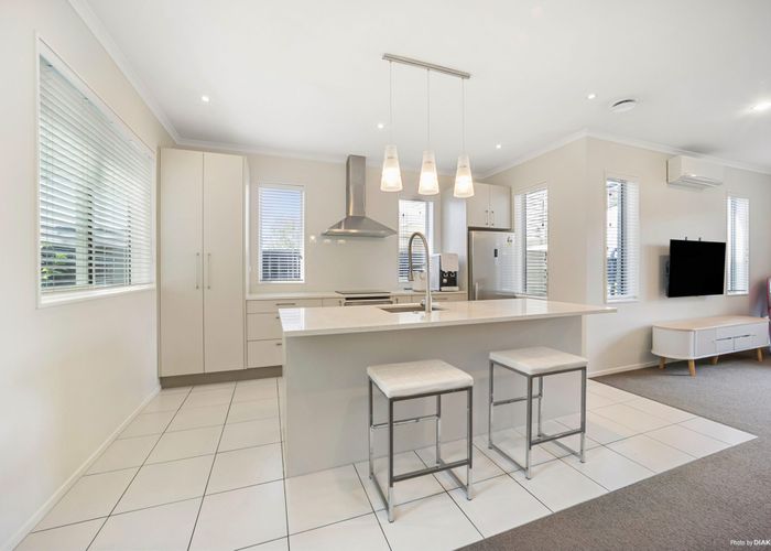  at 21  Station Street, Hobsonville, Waitakere City, Auckland