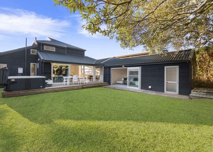  at 3 Rewiti Avenue, Takapuna, North Shore City, Auckland