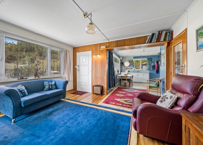  at 33 Shackleton Grove, Stokes Valley, Lower Hutt