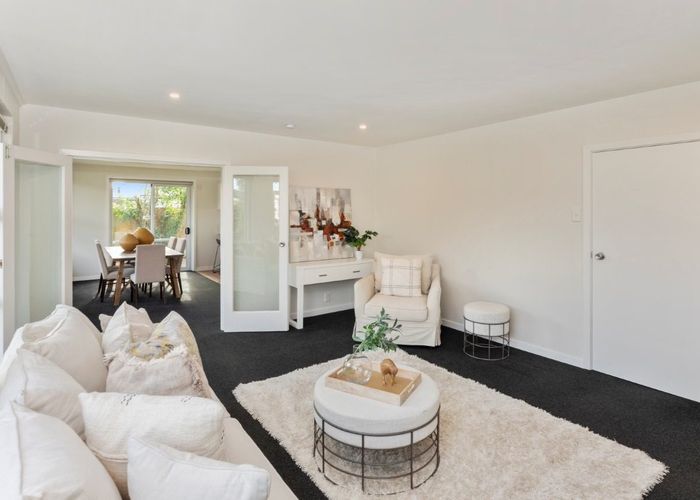  at 8a Rosedale Place, Avonhead, Christchurch City, Canterbury