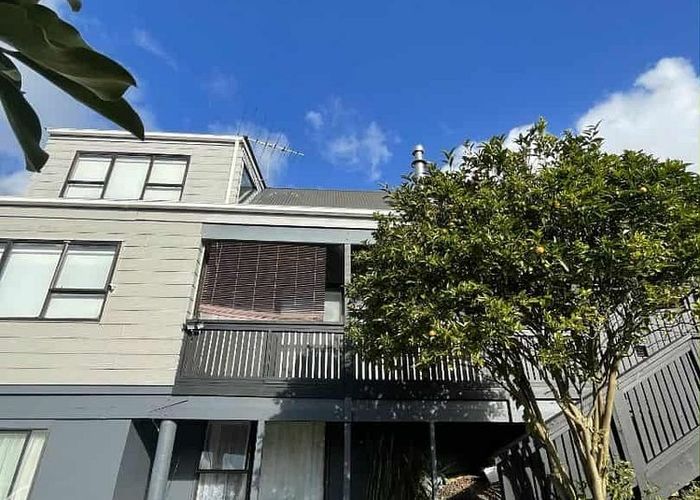  at 77 Spence Road, Henderson, Waitakere City, Auckland