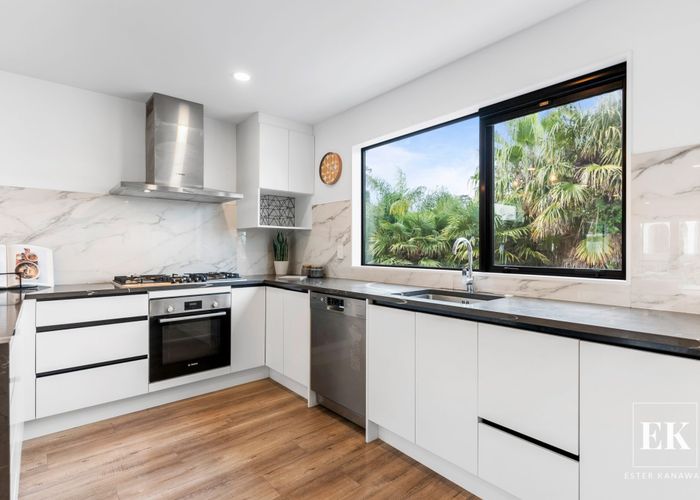 at 22B Thornlow Street, Glendene, Auckland