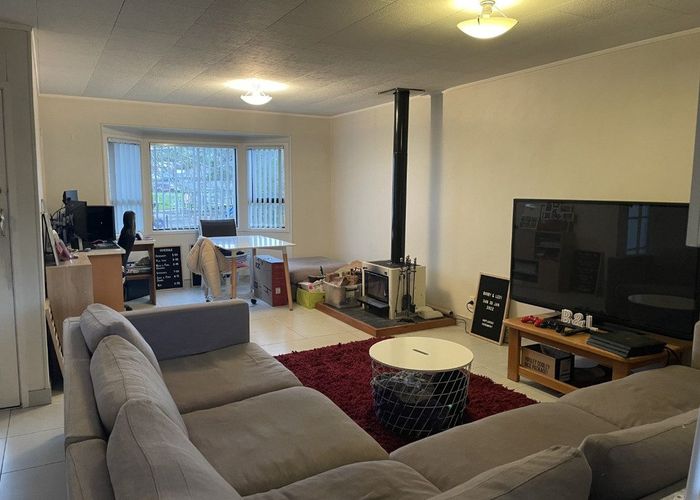  at 2/1 Barbados Dr, Unsworth Heights, North Shore City, Auckland