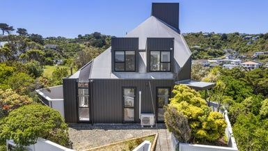  at 20 Carlisle Street, Island Bay, Wellington