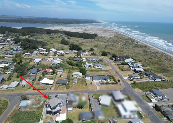  at 9 Trafalgar Street, Foxton Beach, Horowhenua, Manawatu / Whanganui