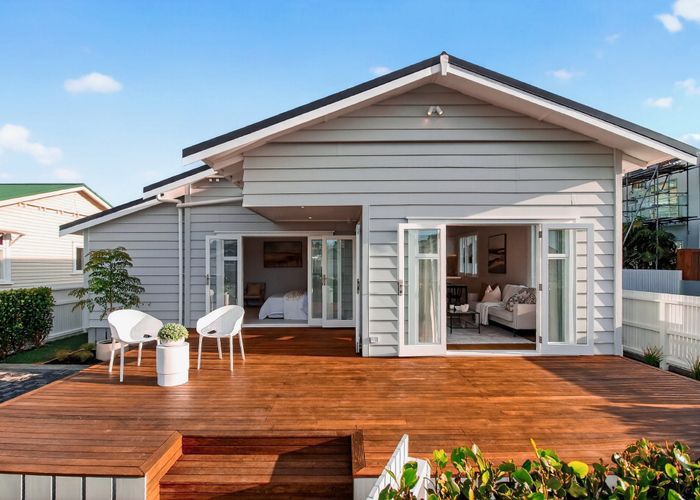  at 10 Joan Street, Point Chevalier, Auckland City, Auckland